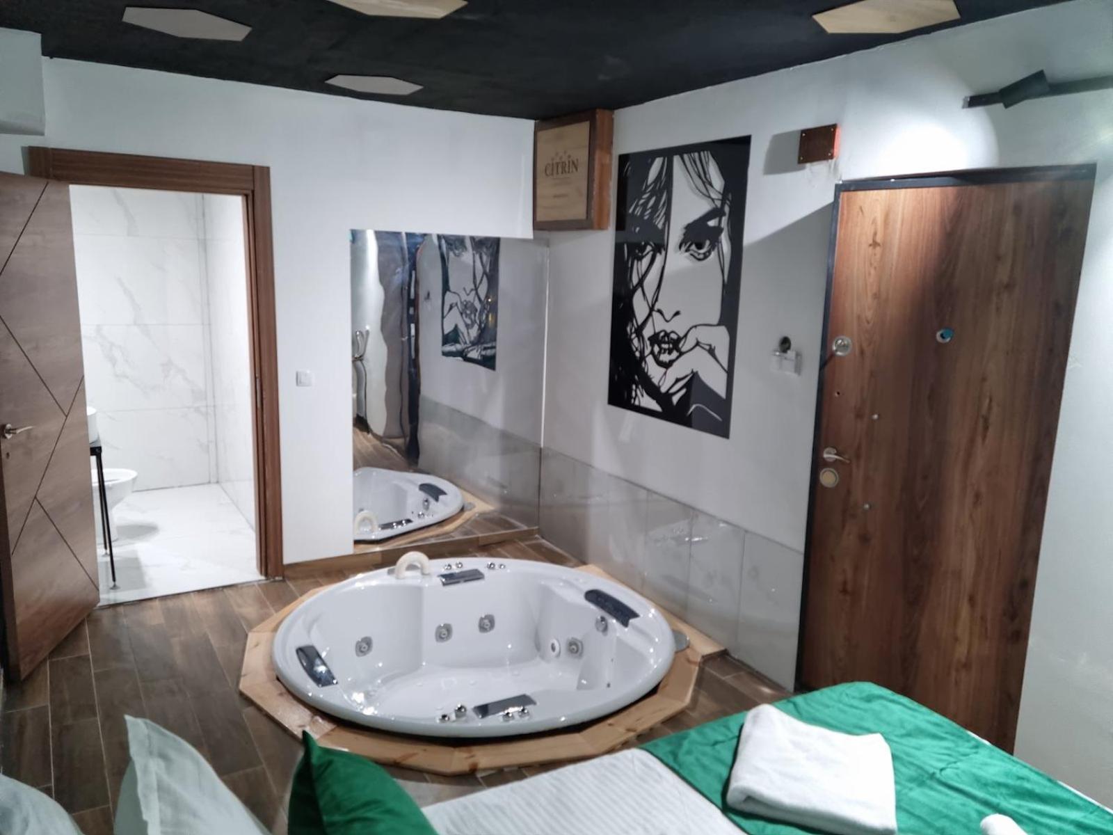 Citrin Luxury Rooms Kragujevac Exterior foto
